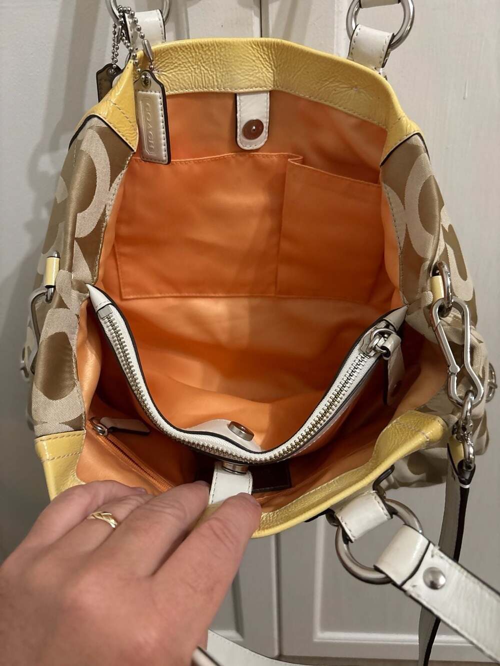 Coach Penelope Signature Carryall Handbag Khaki Yellow 14578 - Picture 6 of 8